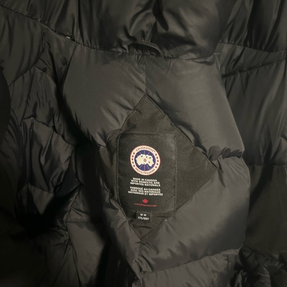 Black canada goose coat - Picture 3 of 3